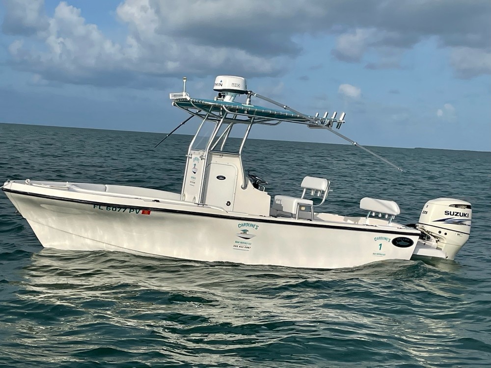 227 Dusky | Caroline's Boat Rentals