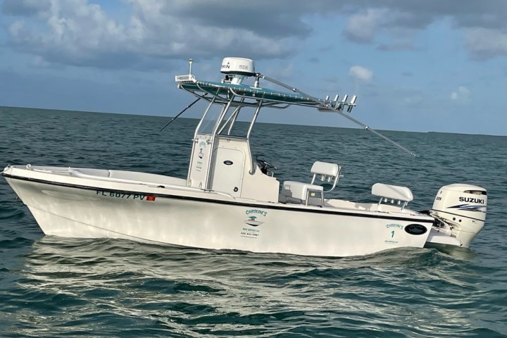 a small boat in a body of water